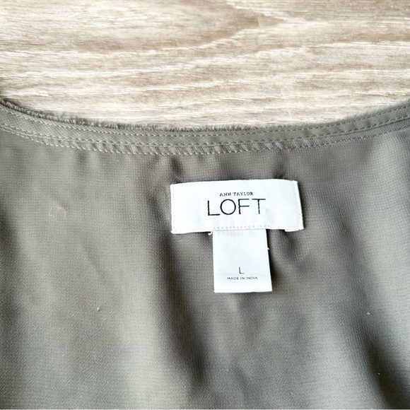 LOFT by Ann Taylor Sequin Sleeveless Tank Top - Picture 6 of 16